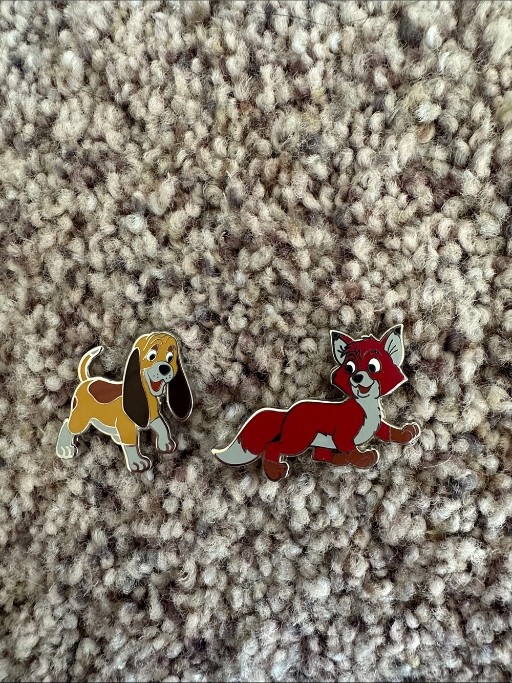 Disney Fox and Hound Pin set